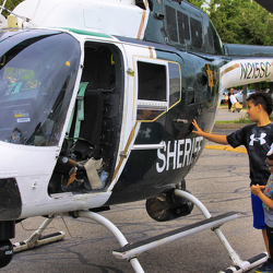 Spokane County Sheriffs OH-58 Community relations